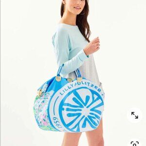 Lilly Pulitzer Whitleigh Weekender bag. New!